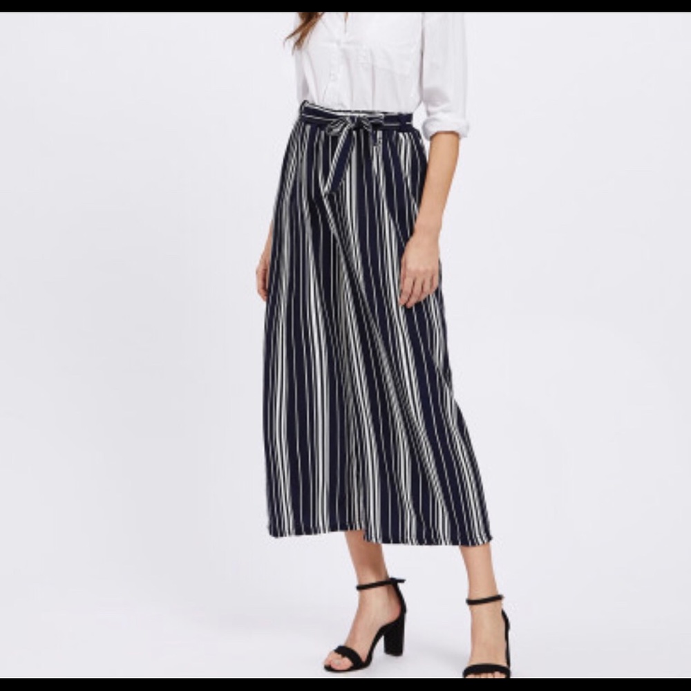 NEW Leg Pants- Vertical Striped